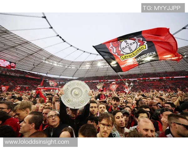 英超激战：多特蒙德大胜那不勒斯红牌事件引发全场热议