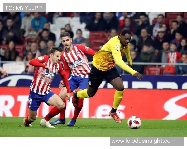 西甲激战曼联逆转拜仁绝杀瞬间引发争议判罚全场沸腾