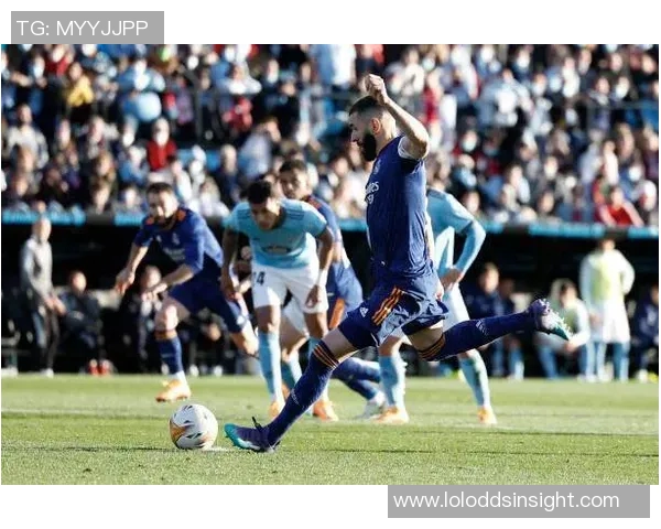 波尔图友谊赛大胜皇马帽子戏法引发争议判罚全场沸腾 波尔图友谊赛大胜皇马帽子戏法引发争议判罚全场沸腾