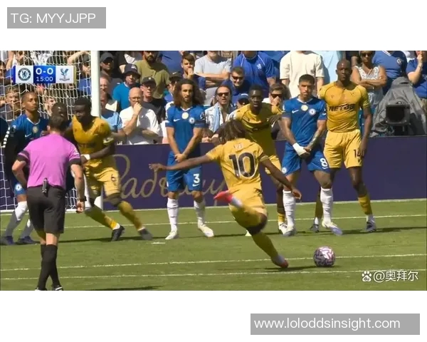 足总杯激战国米与波尔图平局争议判罚引发全场热议 足总杯激战国米与波尔图平局争议判罚引发全场热议